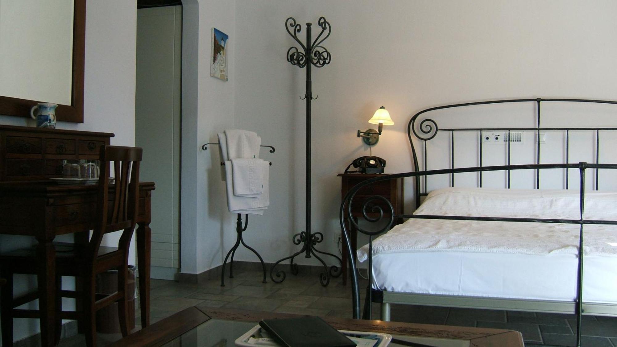 Alexandros Hotel Platis Gialos  Exterior foto