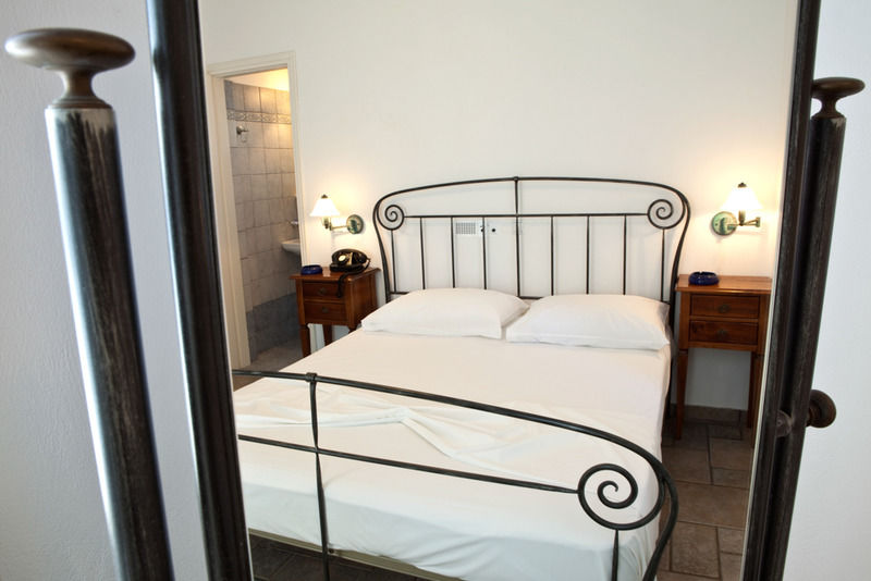 Alexandros Hotel Platis Gialos  Exterior foto